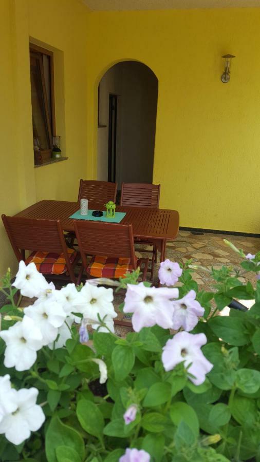 Apartments Ljubic Tar-Vabriga ภายนอก รูปภาพ