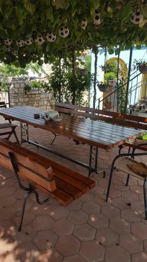 Apartments Ljubic Tar-Vabriga ภายนอก รูปภาพ